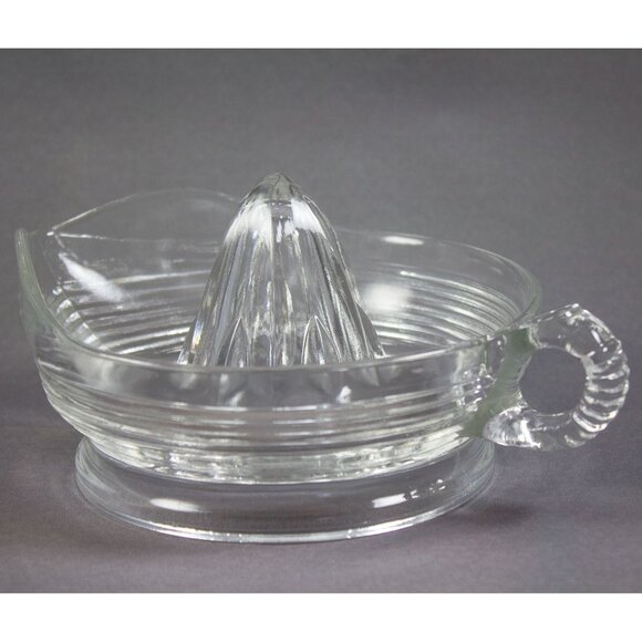 Vintage Anchor Hocking Pressed Glass Lemon Reamer Juicer Ribbed Sides Art Deco - Picture 1 of 6